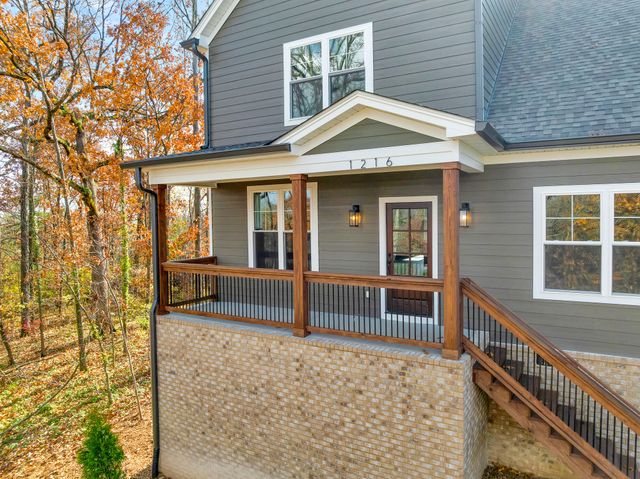 1216 Clermont Drive, Chattanooga, TN 37415