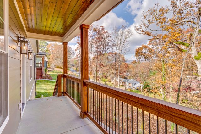 1216 Clermont Drive, Chattanooga, TN 37415