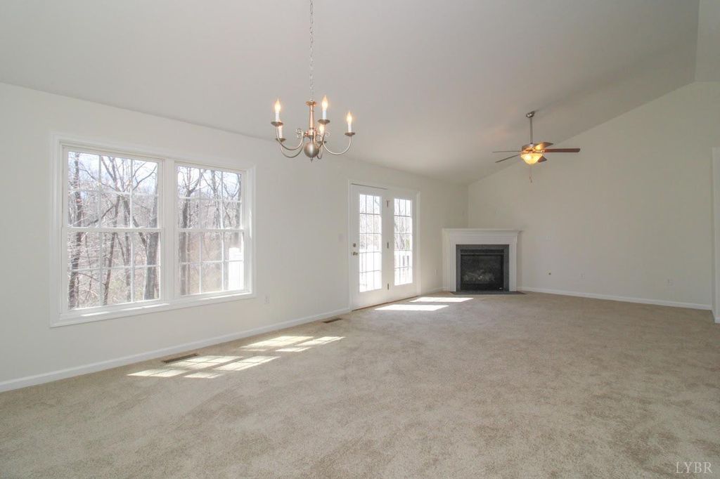 Image 11 of property listing at 268 Oak Spring Lane, Madison Heights, VA 24572