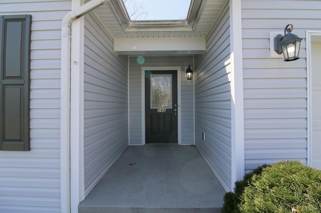 Image 2 of property listing at 268 Oak Spring Lane, Madison Heights, VA 24572