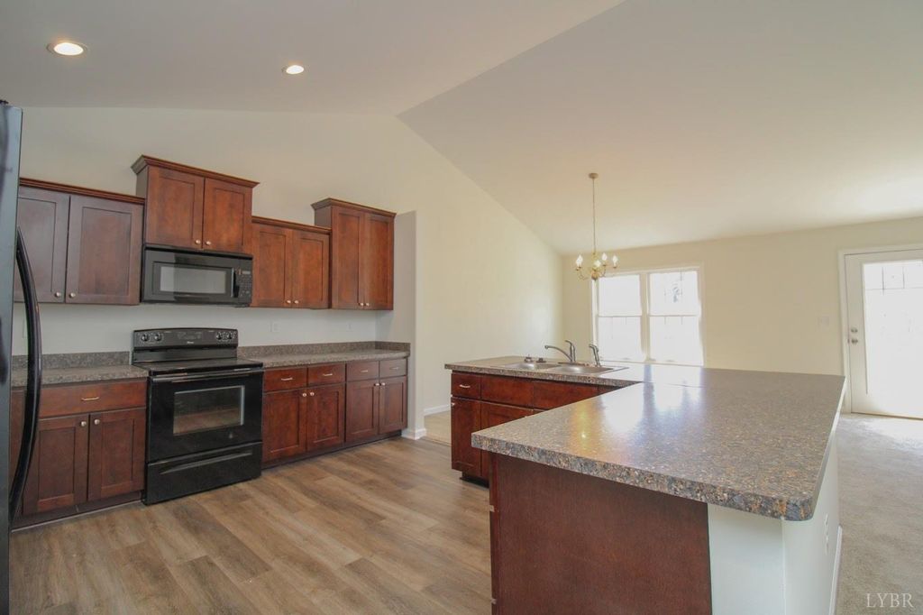 Image 4 of property listing at 268 Oak Spring Lane, Madison Heights, VA 24572