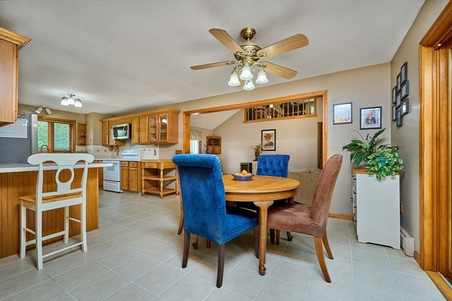 6 Pease Lane, Belchertown, MA 01007