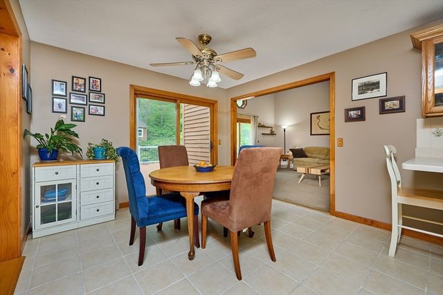 6 Pease Lane, Belchertown, MA 01007