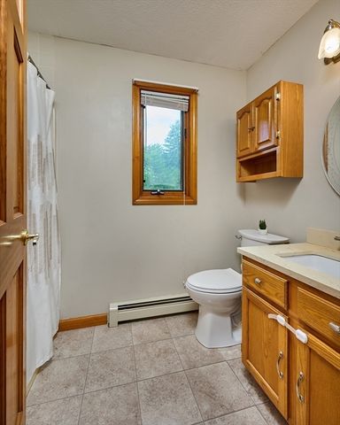 6 Pease Lane, Belchertown, MA 01007
