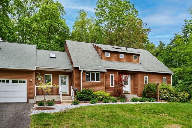 6 Pease Lane, Belchertown, MA 01007