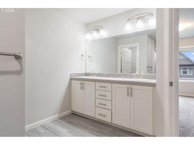 3874 Se 81ST Ave, Hillsboro, OR 97123