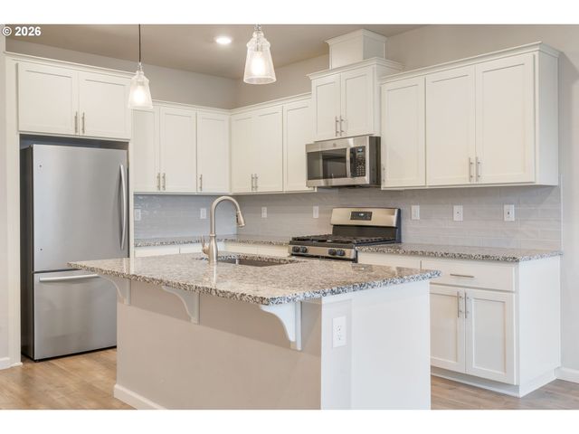 3874 Se 81ST Ave, Hillsboro, OR 97123