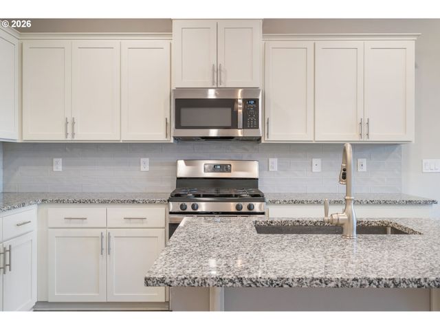 3874 Se 81ST Ave, Hillsboro, OR 97123