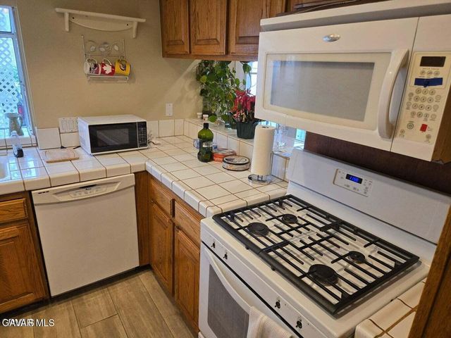 234 Green Lea Place, Thousand Oaks, CA 93063