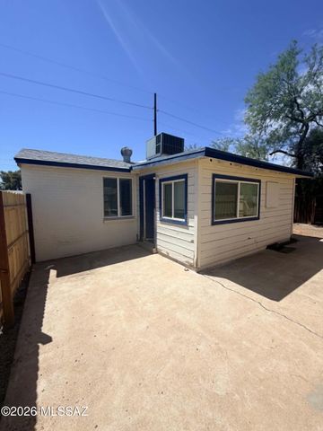 3217 E Glenn St Unit E, Tucson, AZ 85716