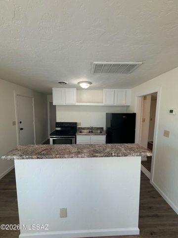 3217 E Glenn St Unit E, Tucson, AZ 85716