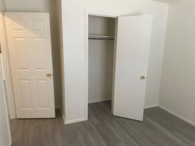 2602 S Bagdad RD B, Leander, TX 78641