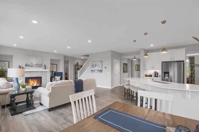 4762 Blake Court, Woodbury, MN 55129