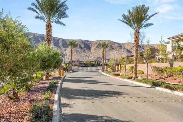 3334 Molinos Drive, Las Vegas, NV 89141