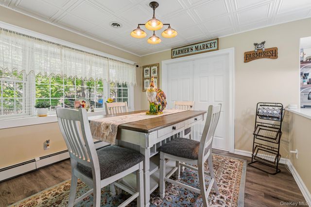 283 Pipe Stave Hollow Road, Miller Place, NY 11764