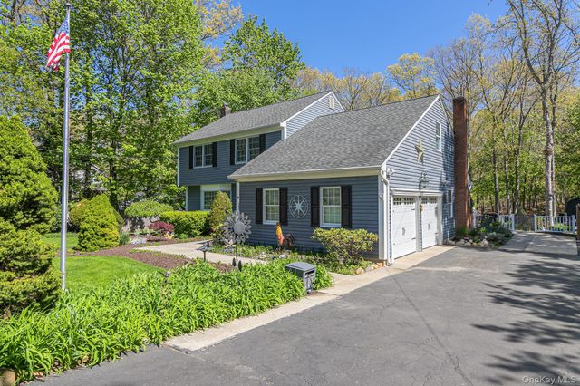 283 Pipe Stave Hollow Road, Miller Place, NY 11764