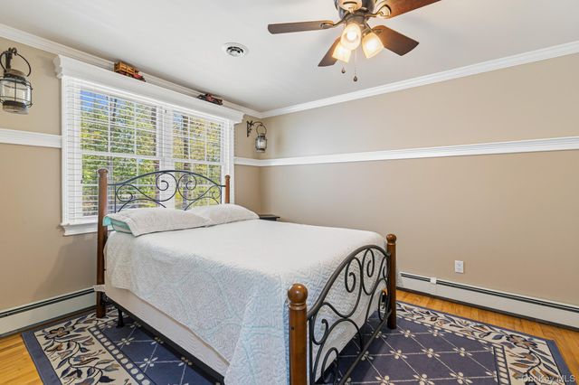 283 Pipe Stave Hollow Road, Miller Place, NY 11764