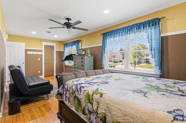 283 Pipe Stave Hollow Road, Miller Place, NY 11764