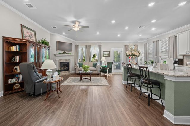 2105 Prairie Oaks DR, Georgetown, TX 78628