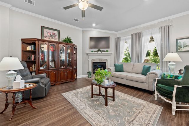 2105 Prairie Oaks DR, Georgetown, TX 78628