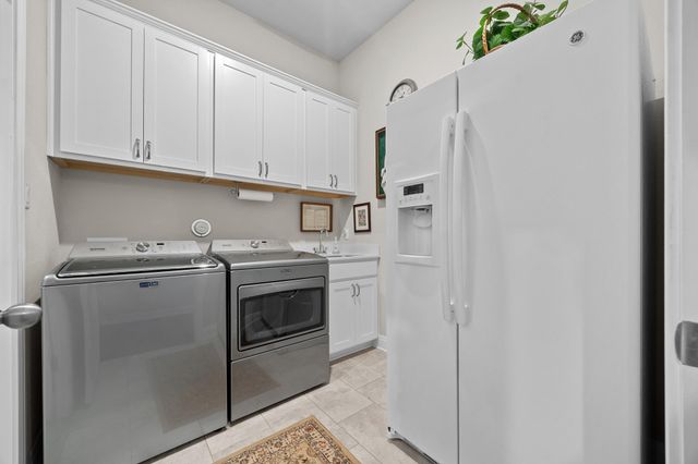 2105 Prairie Oaks DR, Georgetown, TX 78628