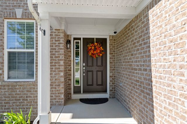 7806 Sea Eagle Circle, Zionsville, IN 46077