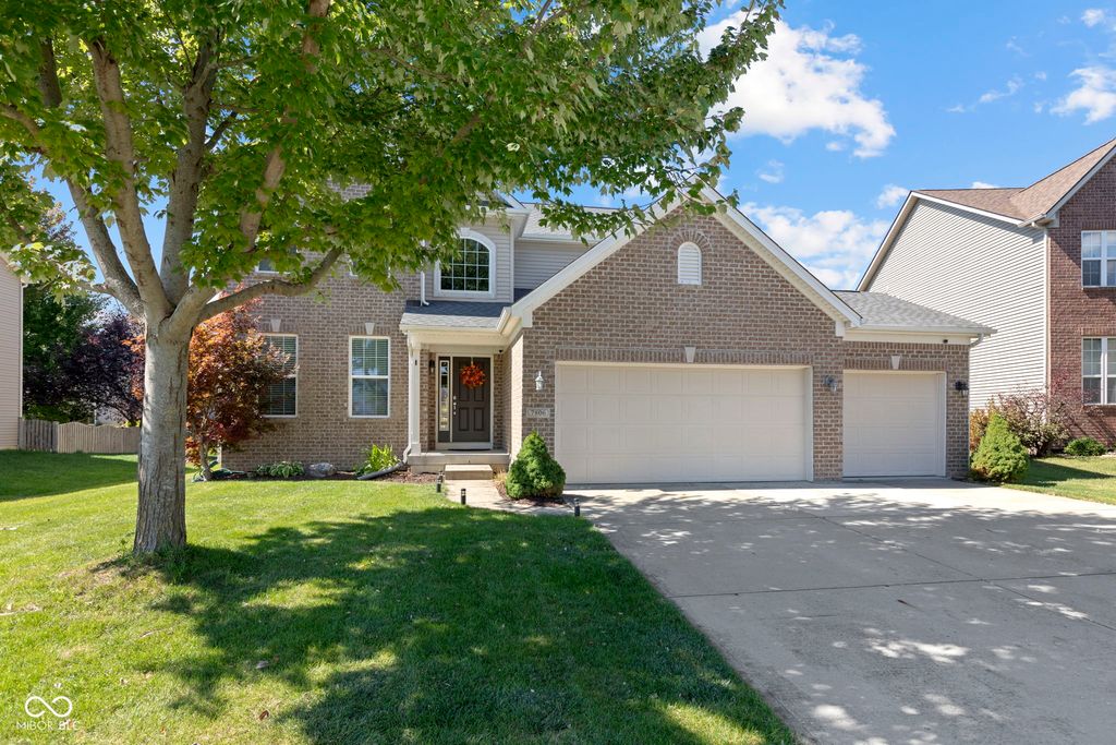 7806 Sea Eagle Circle, Zionsville, IN 46077