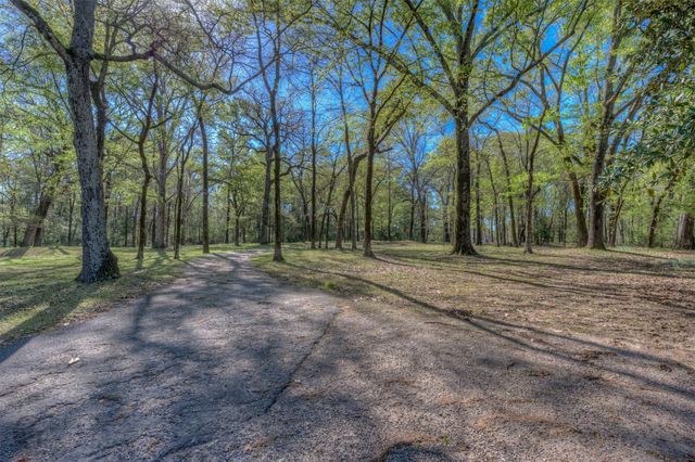 314 Dilly Road, Mooringsport, LA 71060