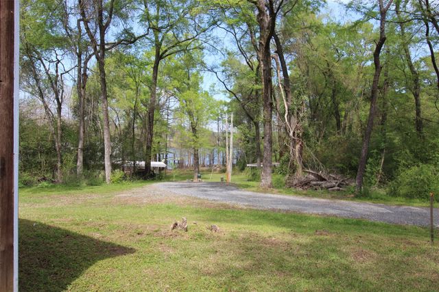 314 Dilly Road, Mooringsport, LA 71060