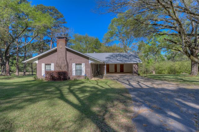 314 Dilly Road, Mooringsport, LA 71060