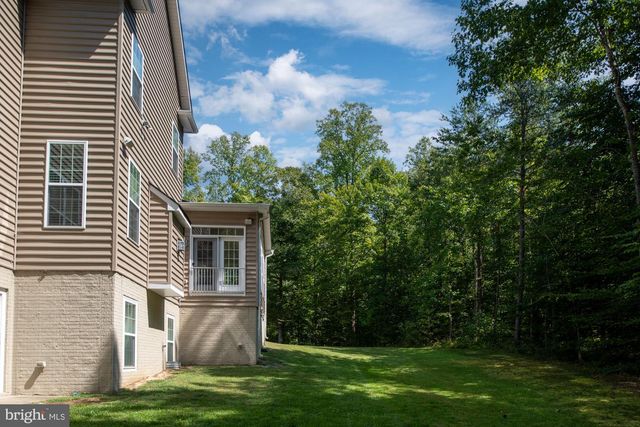 425 WAKEROBIN DR, Stafford, VA 22556