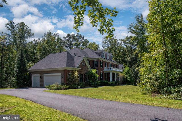425 WAKEROBIN DR, Stafford, VA 22556