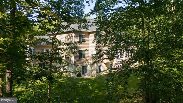 425 WAKEROBIN DR, Stafford, VA 22556