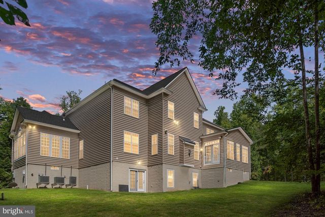425 WAKEROBIN DR, Stafford, VA 22556