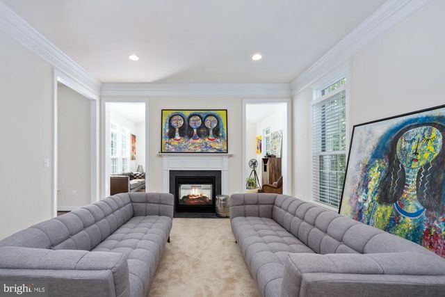 425 WAKEROBIN DR, Stafford, VA 22556