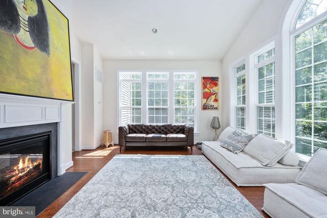 425 WAKEROBIN DR, Stafford, VA 22556