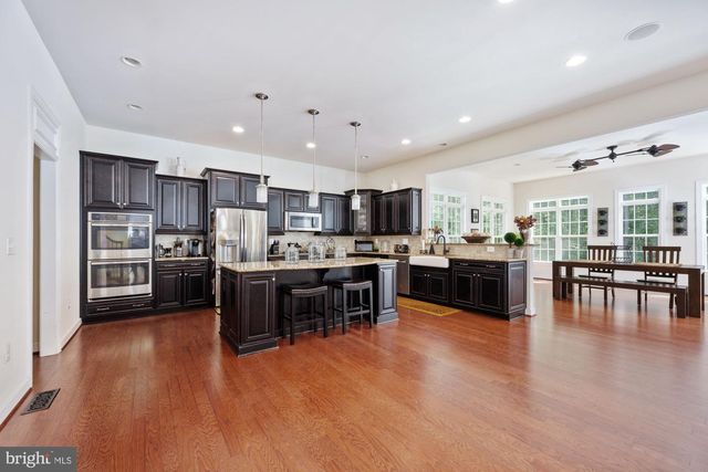425 WAKEROBIN DR, Stafford, VA 22556