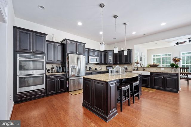 425 WAKEROBIN DR, Stafford, VA 22556