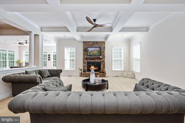 425 WAKEROBIN DR, Stafford, VA 22556