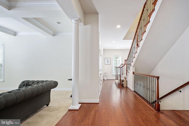 425 WAKEROBIN DR, Stafford, VA 22556