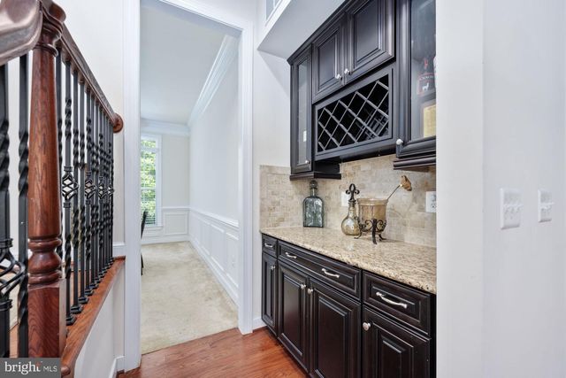 425 WAKEROBIN DR, Stafford, VA 22556