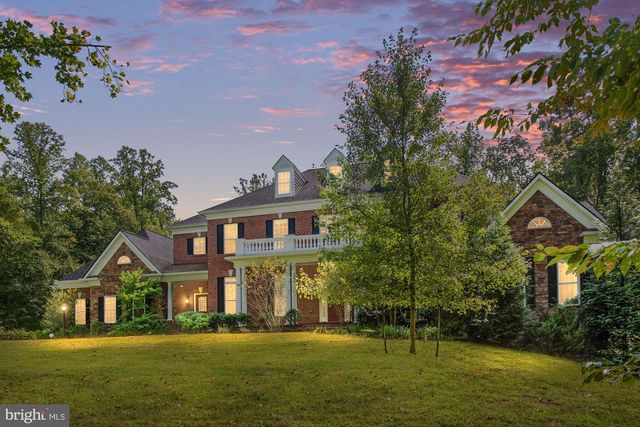 425 WAKEROBIN DR, Stafford, VA 22556