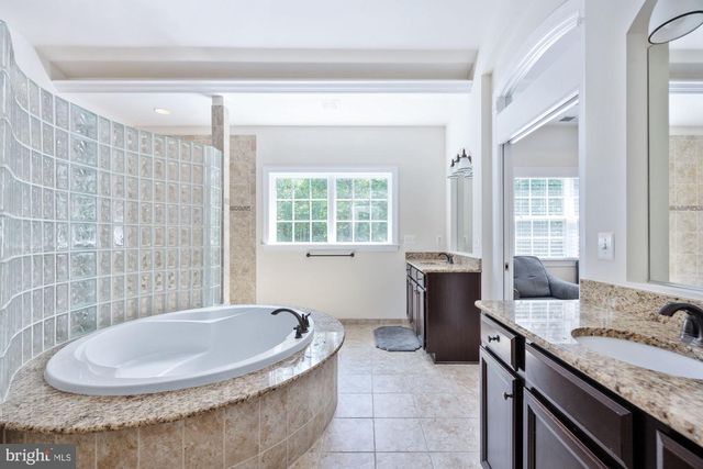 425 WAKEROBIN DR, Stafford, VA 22556