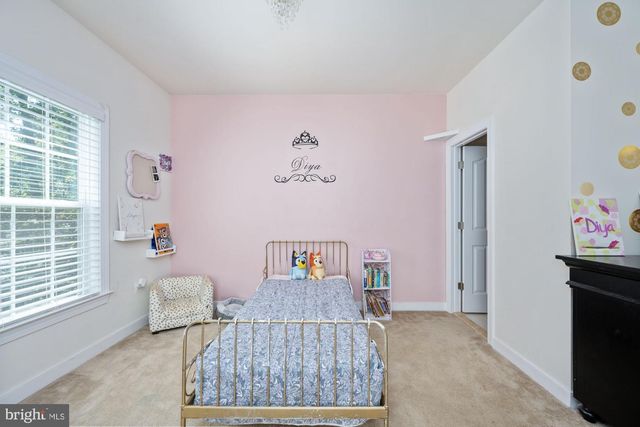 425 WAKEROBIN DR, Stafford, VA 22556