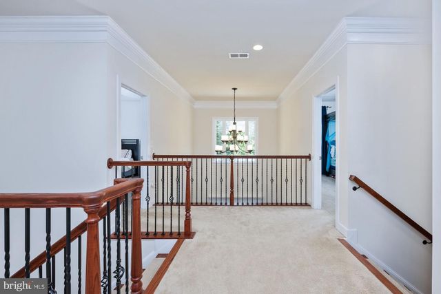 425 WAKEROBIN DR, Stafford, VA 22556