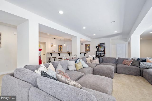 425 WAKEROBIN DR, Stafford, VA 22556