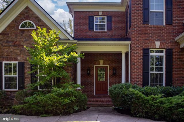 425 WAKEROBIN DR, Stafford, VA 22556