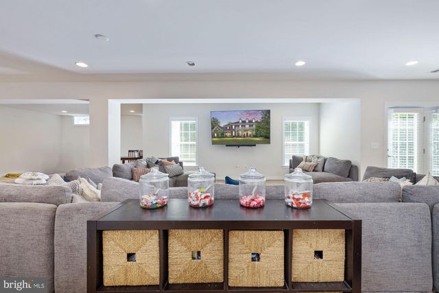425 WAKEROBIN DR, Stafford, VA 22556
