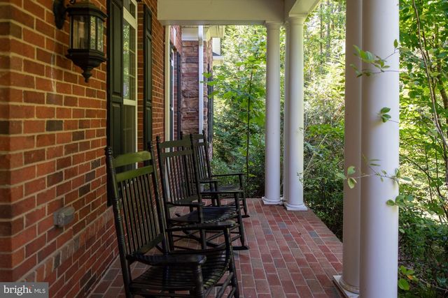 425 WAKEROBIN DR, Stafford, VA 22556