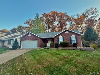 25 Civic Park Court, O'fallon, MO 63366